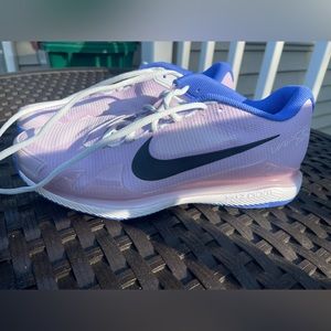 NIKE vapor max tennis shoe women’s 10.5